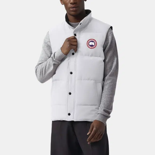 Canada Goose Garson Logo