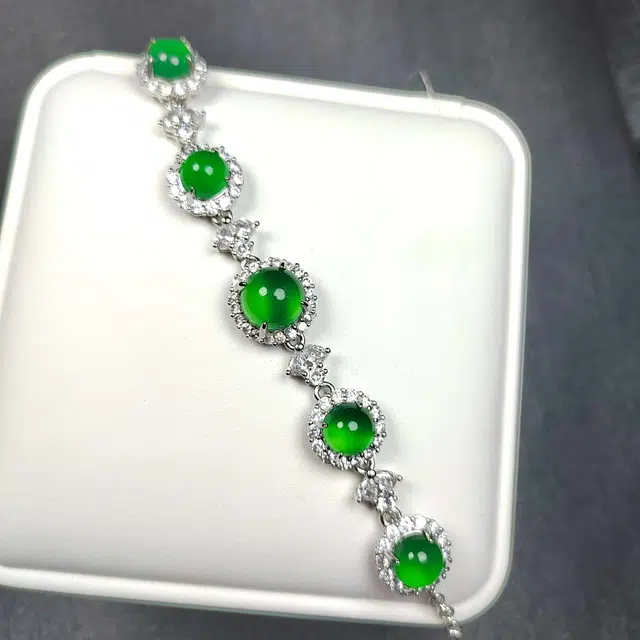 识恩 薄荷冰爱丽丝多子多福 新中式轻奢高级感国潮复古风＃好运 精致简约时尚气质优雅温婉小众设计 玉髓 手链 女款