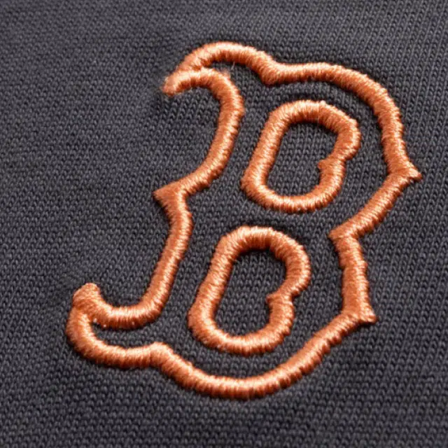 MLB T