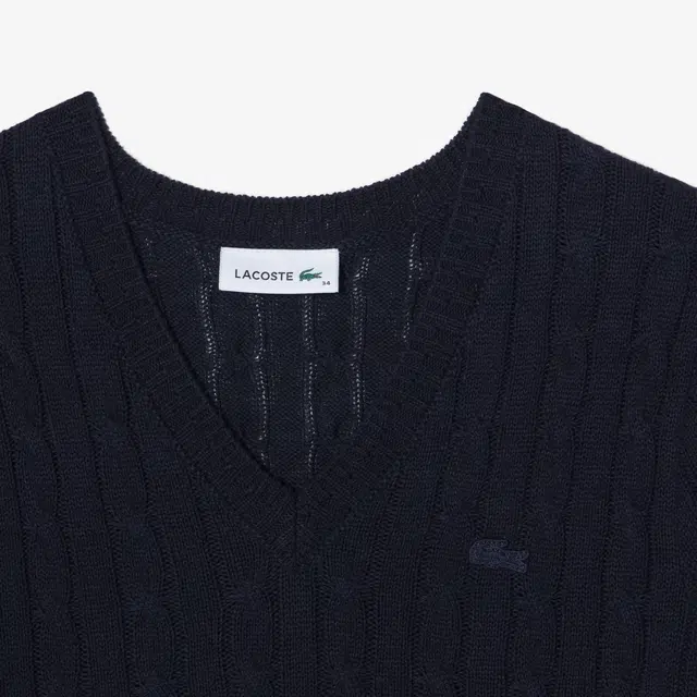 LACOSTE V