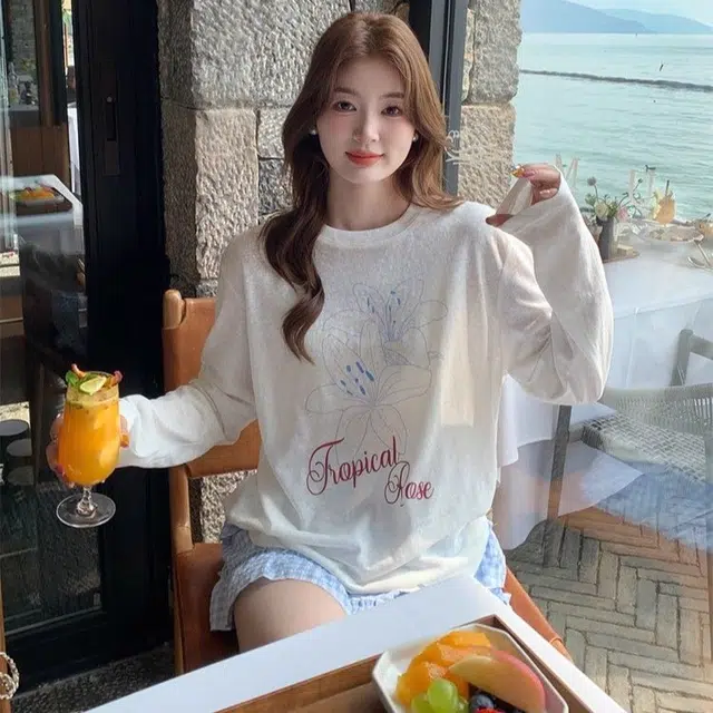 Kiki Clothing Boutique t T