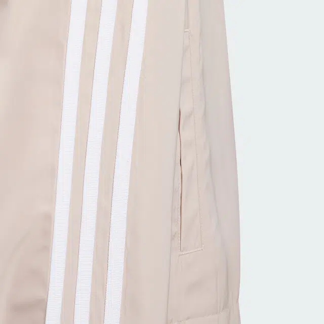 adidas originals Adicolor Woven Crop Jacket Logo