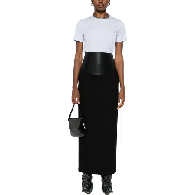 GIVENCHY FW24 Logo T