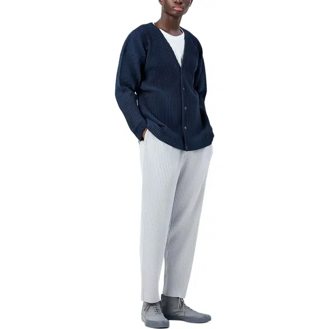ISSEY MIYAKE V