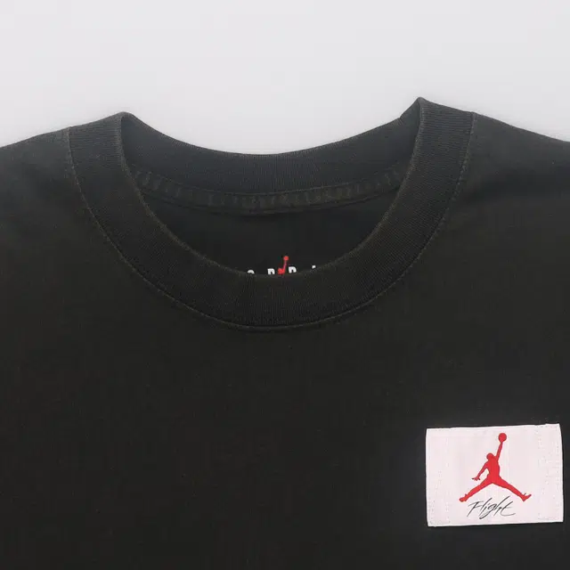 Jordan Essential Logo T