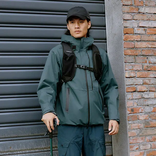 探路者  城市户外系列 徒步登山舒适  防水防风透气耐磨保暖冲锋衣 男款