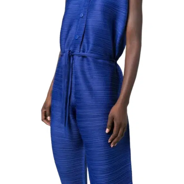 PLEATS PLEASE ISSEY MIYAKE