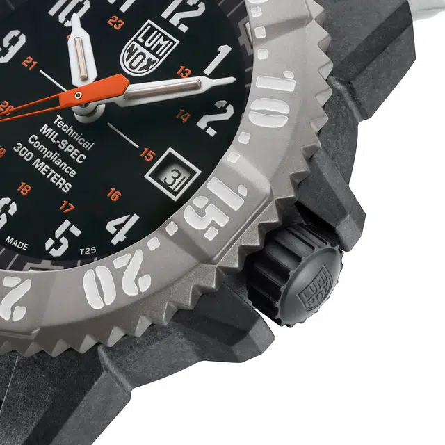 LUMINOX 300 46mm