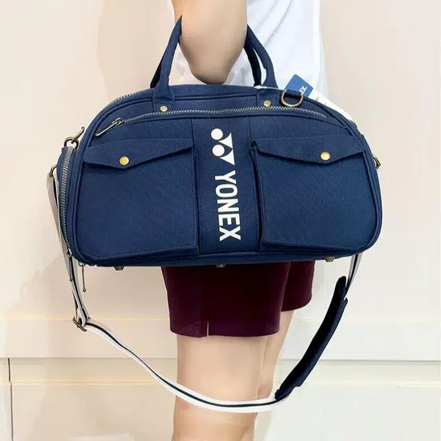 YONEX