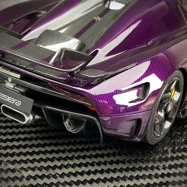 FRONTIART 118 Regera