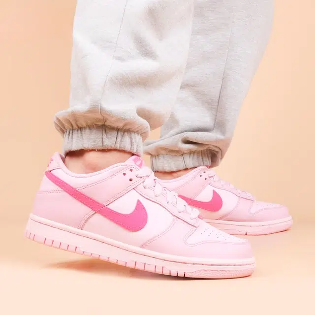 Nike Dunk Low Triple Pink GS