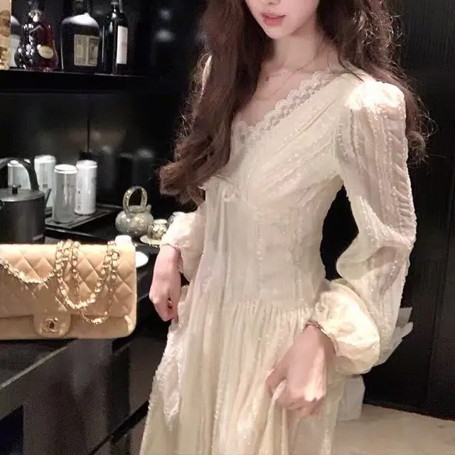 Kiki Clothing Boutique v