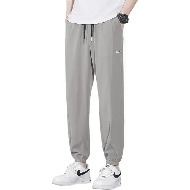 潮人榜 美式高街舒适百搭包边四面弹力冰丝九分裤潮牌宽松阔腿运动束脚休闲裤 男款