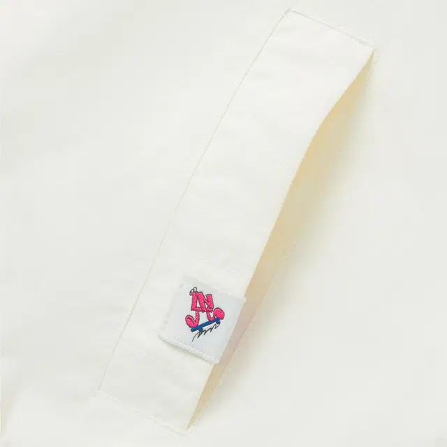 李宁儿童夹克 运动生活系列 立领拉链休闲舒适 云雾白 青少年