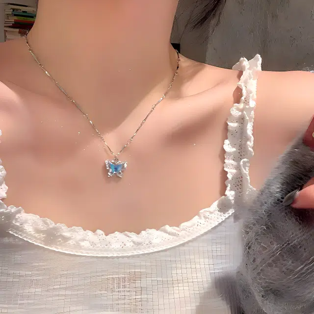 尚先生 清凉蓝色蝴蝶双层叠戴锁骨链 轻奢镶锆小众设计 日常通勤休闲尽显优雅高级感#好运 合金 项链 女款