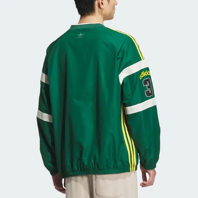 adidas originals FW25 TEAM WOVEN PULLOVER logo