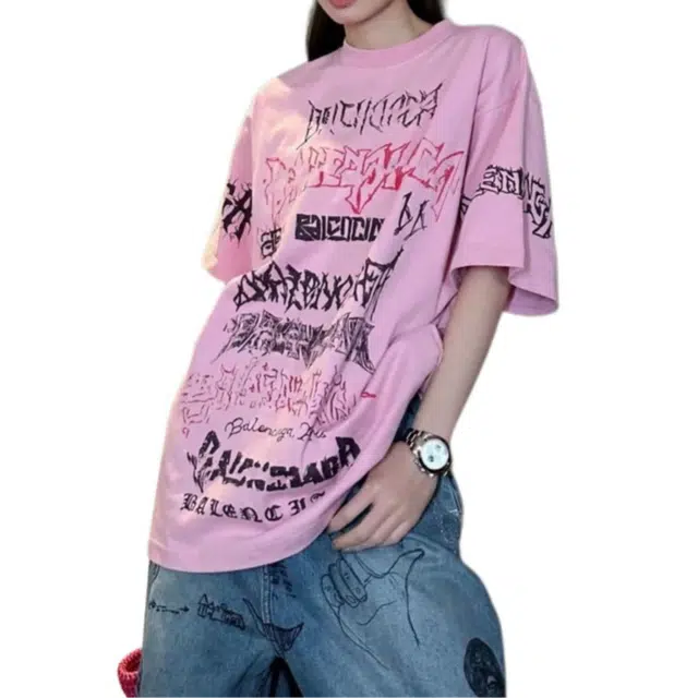 Balenciaga T