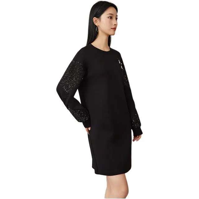 欧昵雪 圆领宽松落肩袖长袖连衣裙 女款 黑色