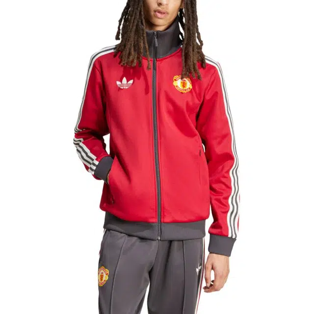 adidas Originals Tracktop Manchester United Victory Red