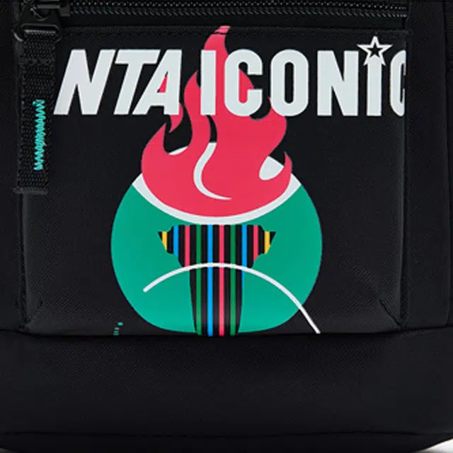 安踏儿童 新年龙服 织物 斜挎单肩包 儿童款 黑色