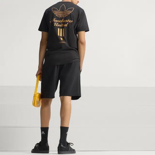 adidas originals Manchester UNITED TERRACE logoT