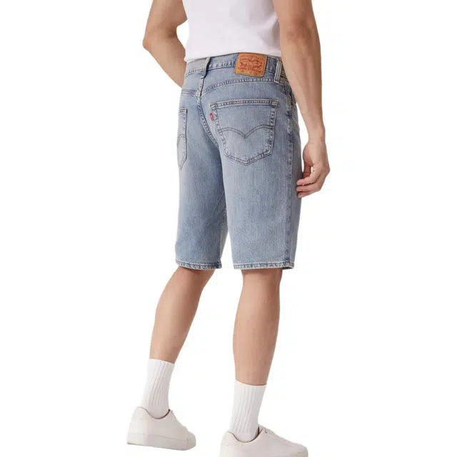 Levis