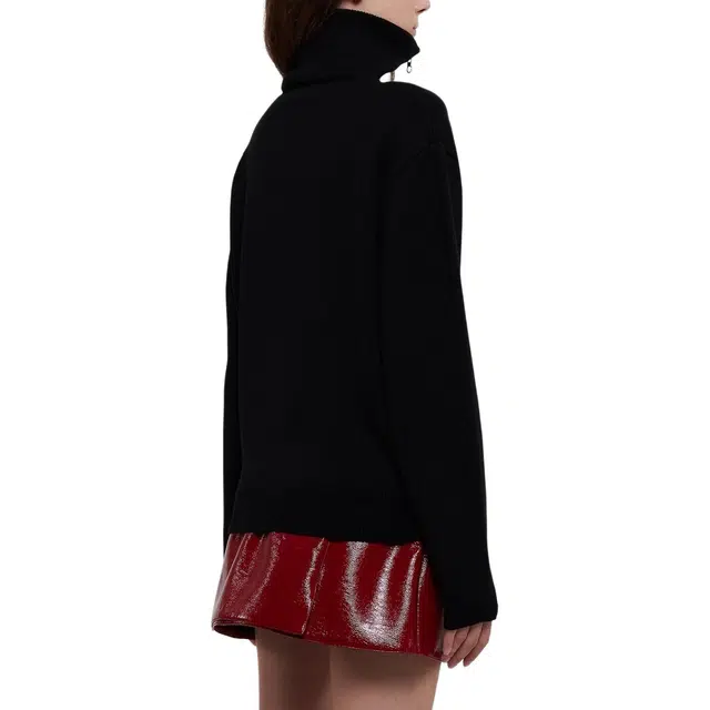 COURREGES