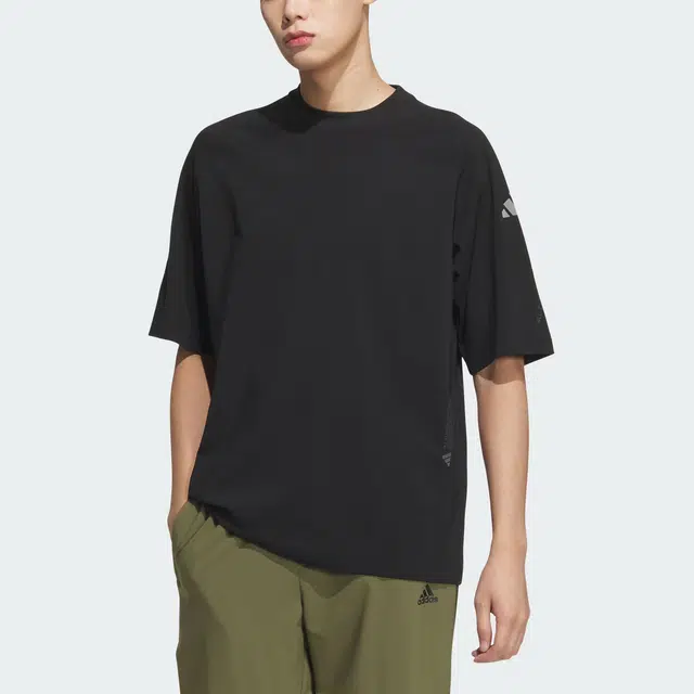 adidas CITY ESCAPE T