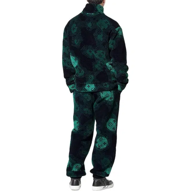 LOUIS VUITTON MONOGRAM CAMO Logo
