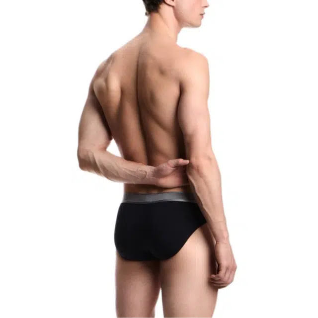 EMPORIO ARMANI SS25 1