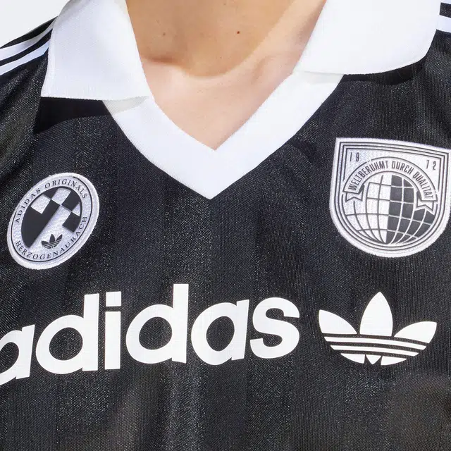 adidas originals LogoVT