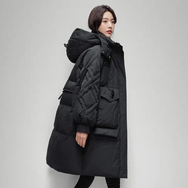 鸭鸭 纯色口袋连帽宽松中长款羽绒服 女款