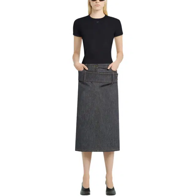 COURREGES T