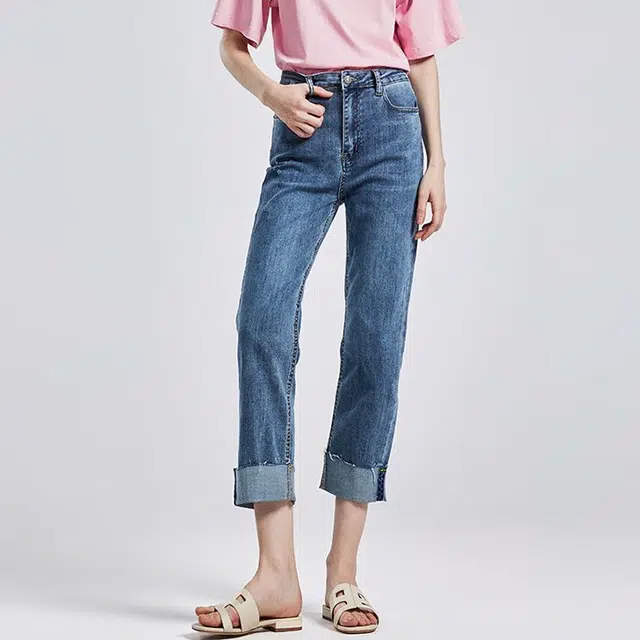 NINE WEST