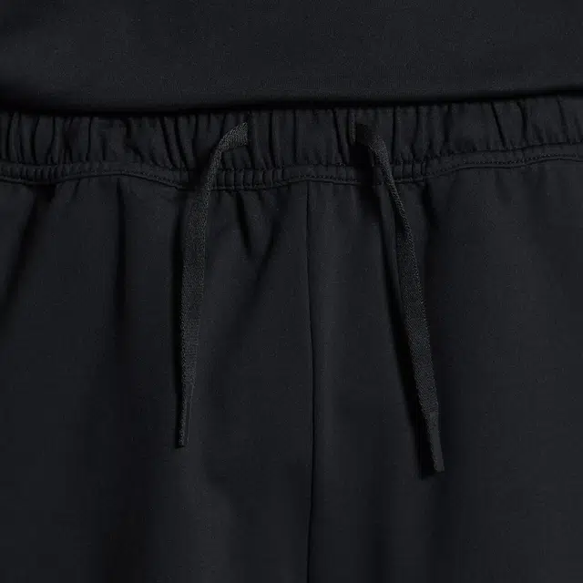 On Courtside Shorts LOGO