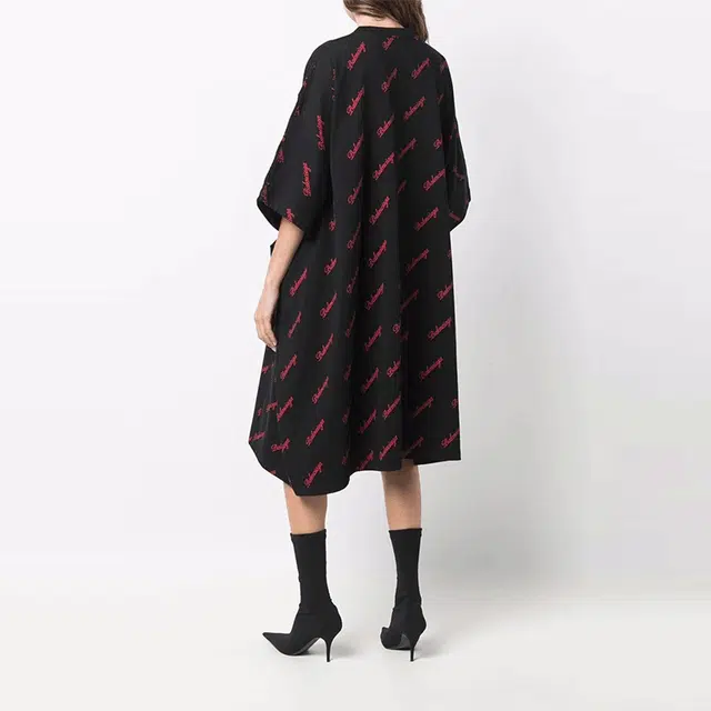 Balenciaga SS22 LogoT