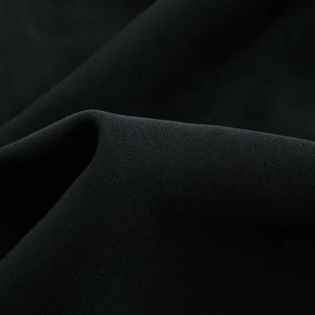 EMPORIO ARMANI SS21 V