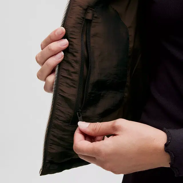 lululemon Wunder PuffCropped Vest Iridescent