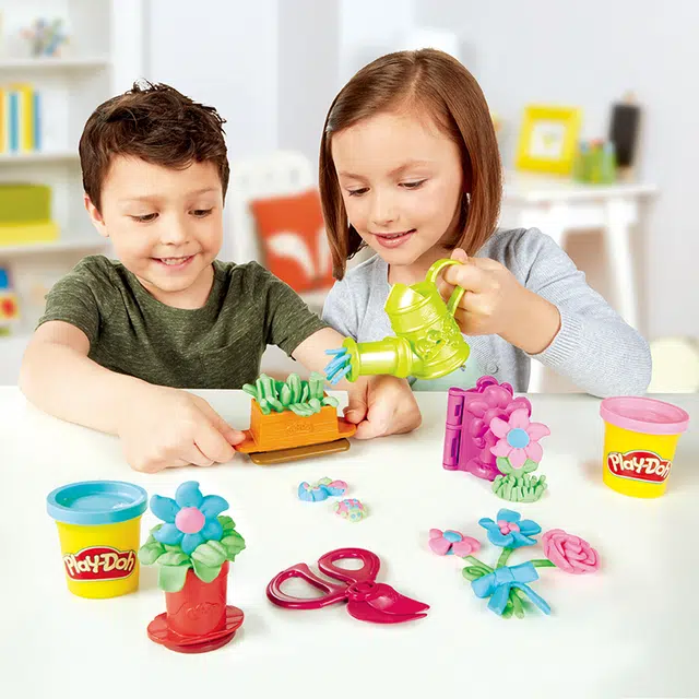 Hasbro 8 E5062