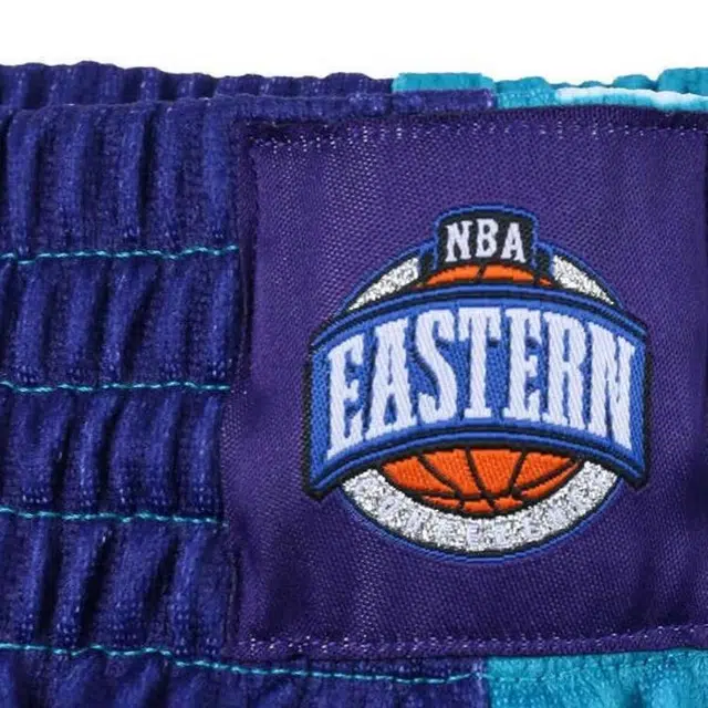 Mitchell Ness NBAlogo