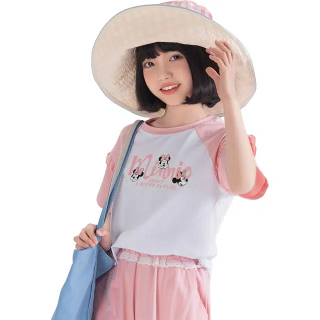 DisneyT