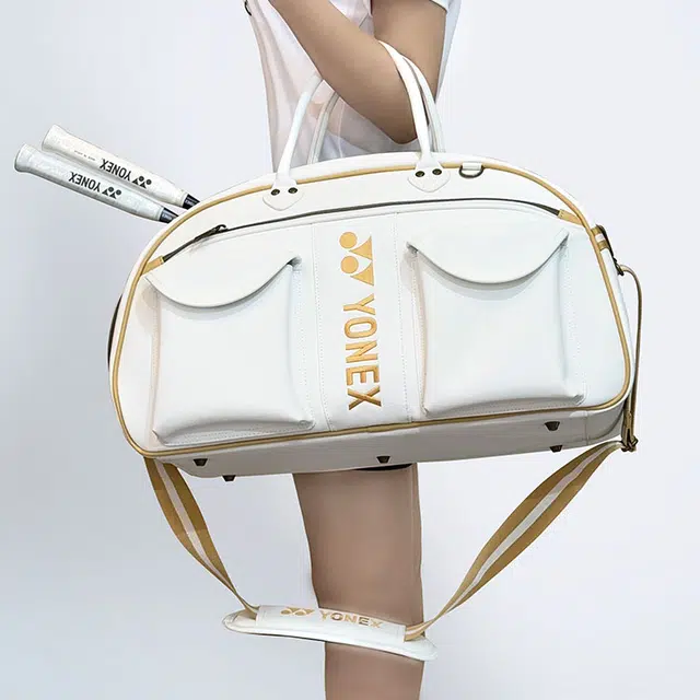 YONEX