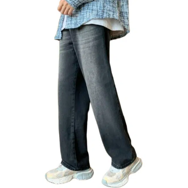 M JEANS STUDIOS 7 ins