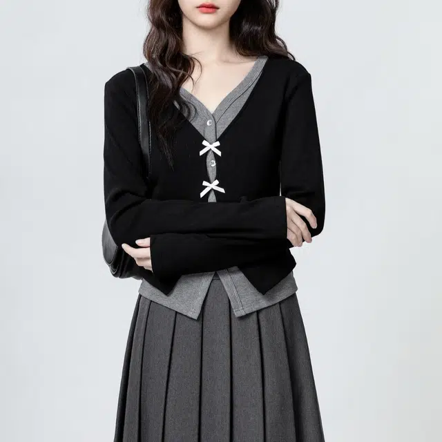 古莲菲 秋冬季设计感假两件蝴蝶结长袖针织衫显瘦高腰百褶半身裙女两件套裙装套装 女款