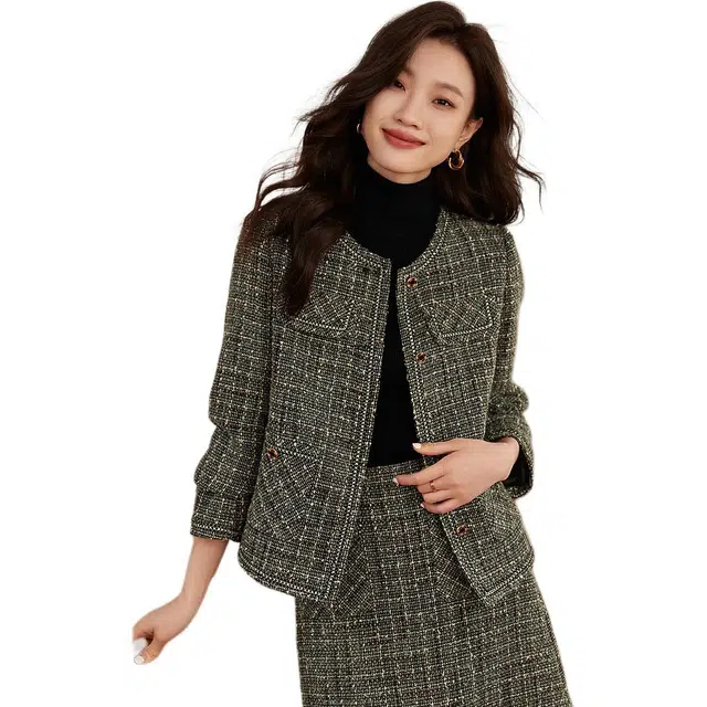 沫晗依美 单排扣格子圆领简约上衣中腰合身短裙裙装套装 女款 灰绿色