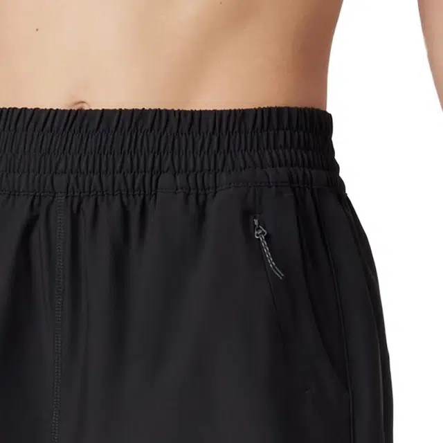 vuori Black