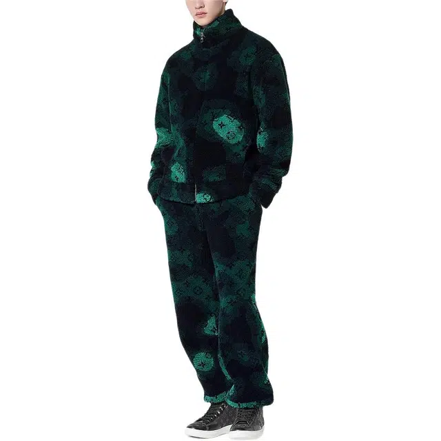 LOUIS VUITTON MONOGRAM CAMO Logo