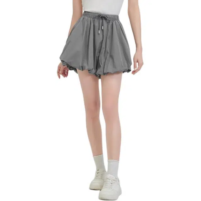 三福 纯色简约通勤休闲短裤 女款