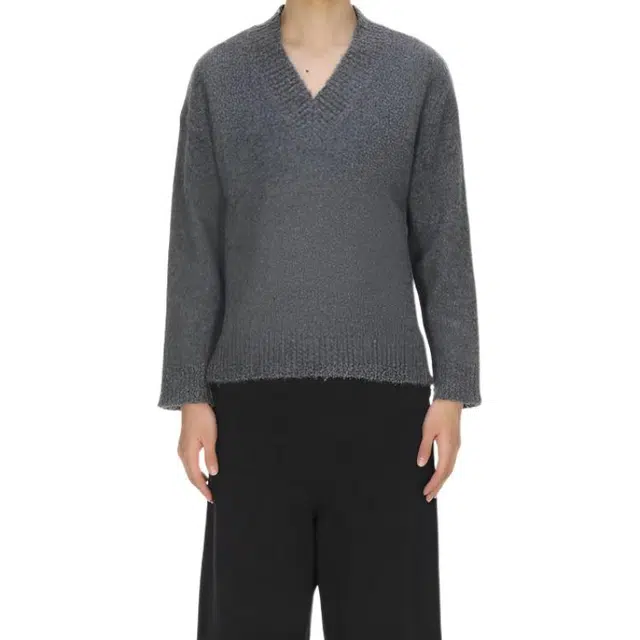 entire studios FW25 V