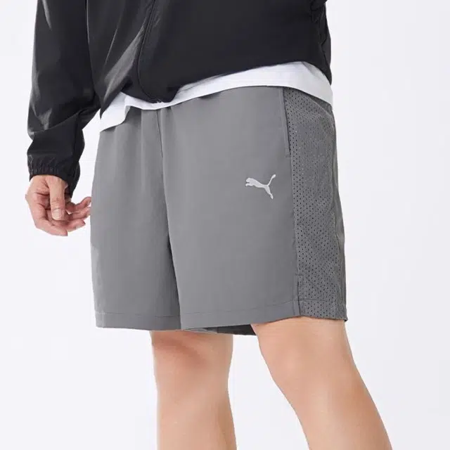 PUMA Lightweight Running logo